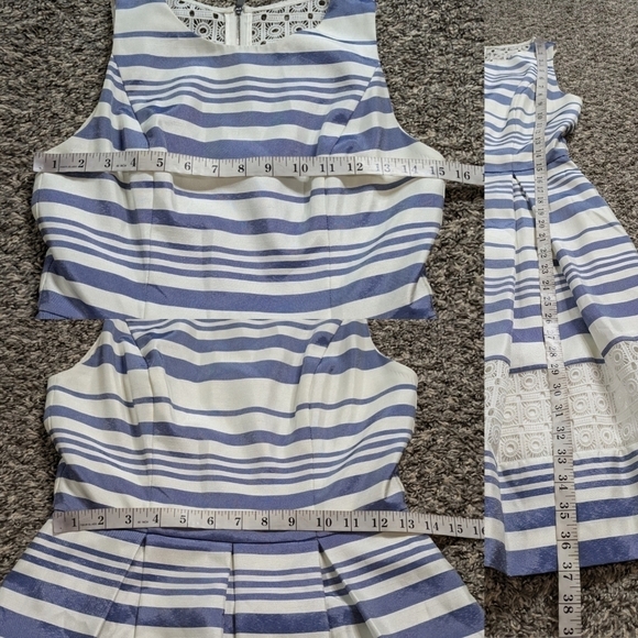 Vince Camuto blue white striped lace accent sleeveless knee length dress 2 - Picture 9 of 9